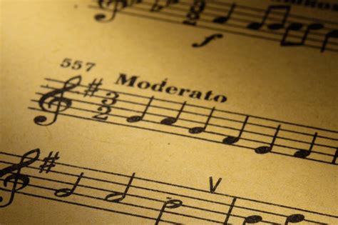 what is moderato in music and how does it influence the mood of a piece